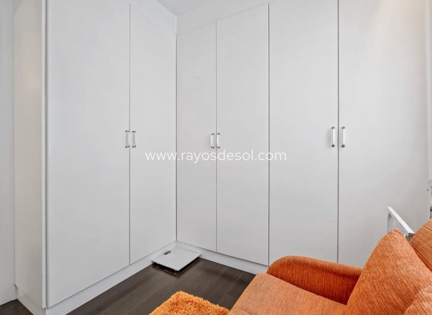 3 camera da letto Attico in vendita in Torrevieja - 260.000 € (Rif: 9660766)