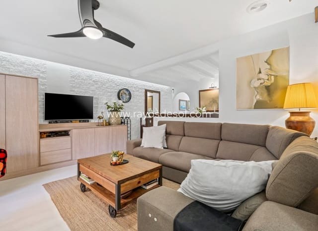 Ático de 3 habitaciones en Centro - Muelle Pesquero, Torrevieja en venta - 260.000 € (Ref: 9660766)