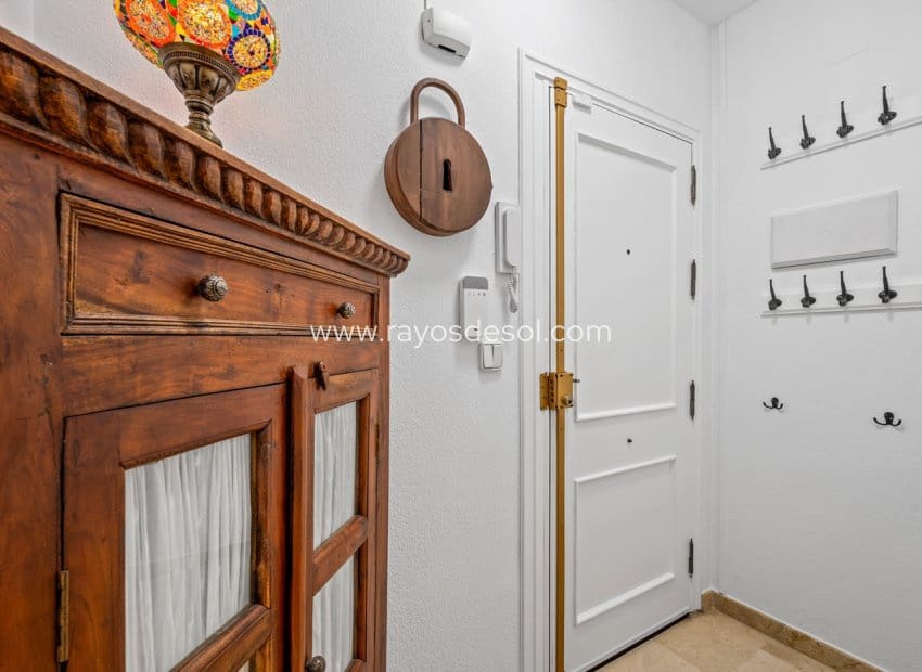 3 camera da letto Attico in vendita in Torrevieja - 260.000 € (Rif: 9660766)