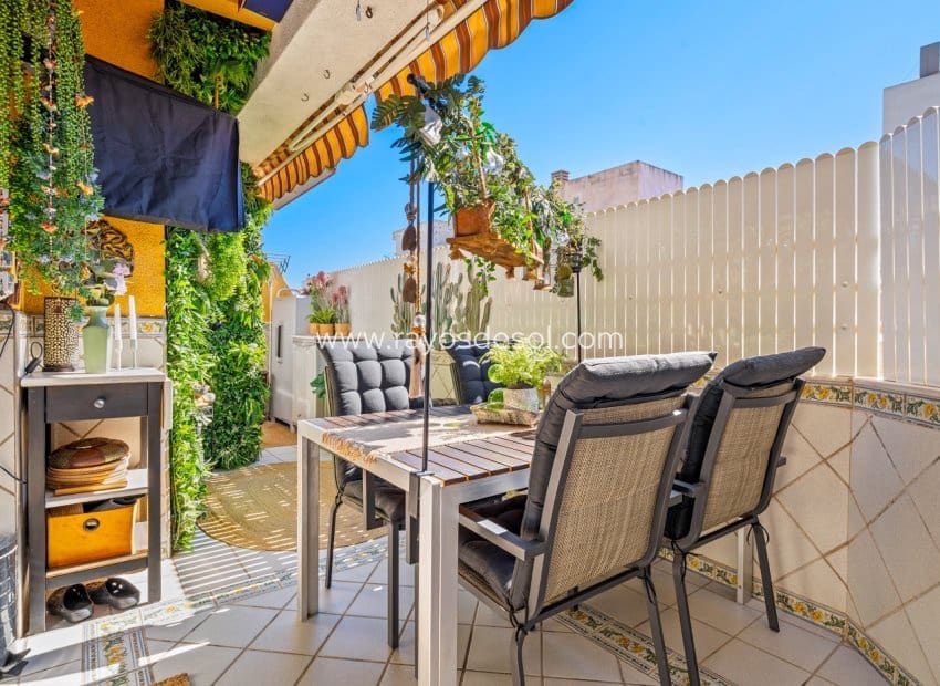 3 camera da letto Attico in vendita in Torrevieja - 260.000 € (Rif: 9660766)