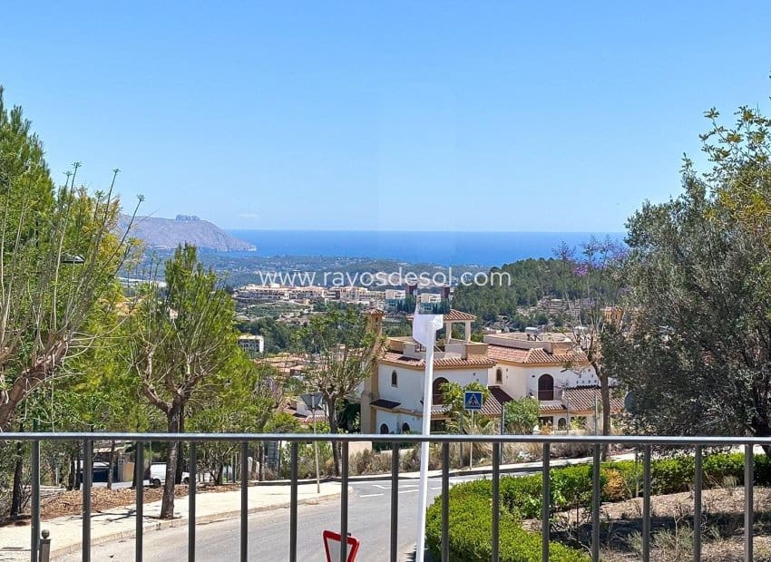 3 Zimmer Villa zu verkaufen in Polop mit Pool - 694.700 € (Ref: 9660768)