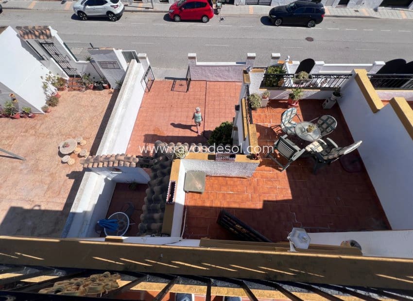 3 slaapkamer Huis te koop in Vistabella met zwembad - € 189.000 (Ref: 9660772)