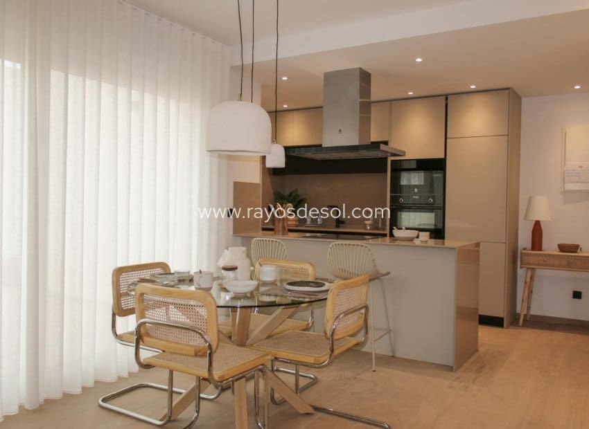 2 bedroom Apartment for sale in Algorfa with pool - € 329,000 (Ref: 9665592)