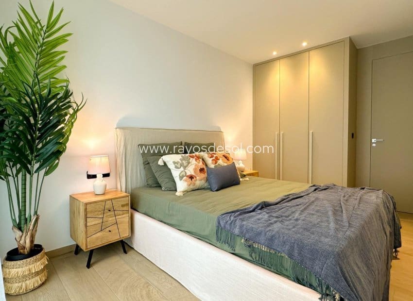 2 bedroom Apartment for sale in Algorfa with pool - € 329,000 (Ref: 9665592)