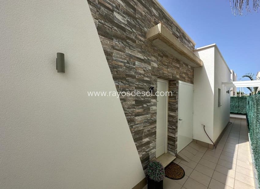 2 bedroom Villa for sale in Lo Pagan with pool - € 305,000 (Ref: 9665593)
