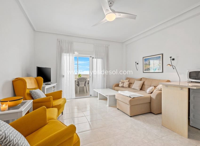 Apartamento de 2 habitaciones en Rojales en venta con piscina - 155.000 € (Ref: 9665594)