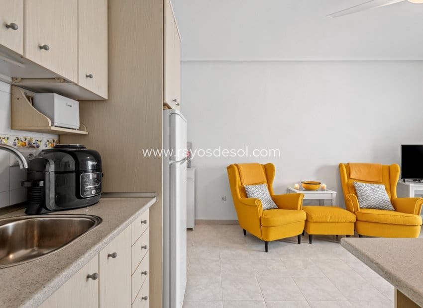 Apartamento de 2 habitaciones en Rojales en venta con piscina - 155.000 € (Ref: 9665594)