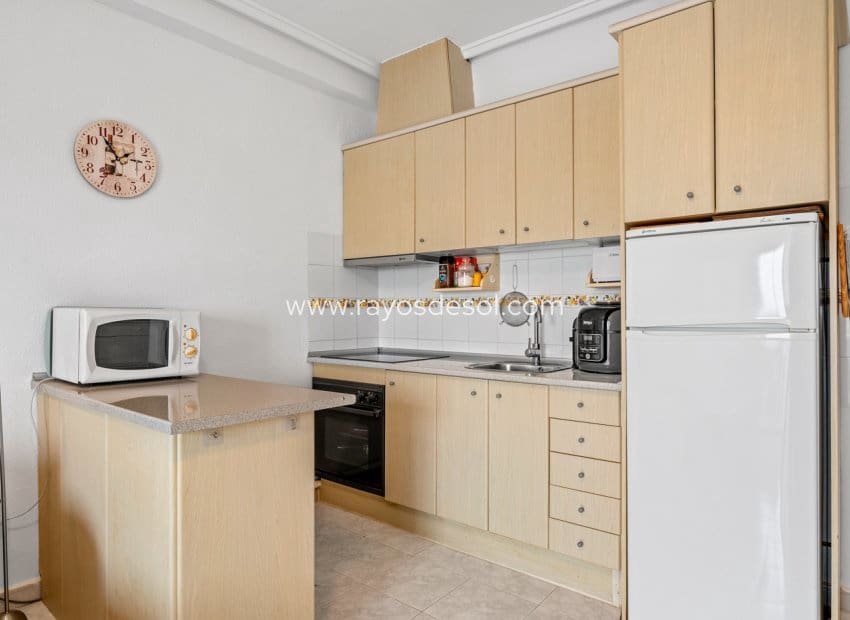 Apartamento de 2 habitaciones en Rojales en venta con piscina - 155.000 € (Ref: 9665594)