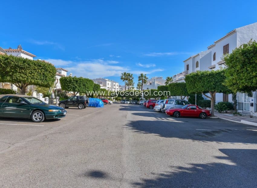 Apartamento de 2 habitaciones en Rojales en venta con piscina - 155.000 € (Ref: 9665594)