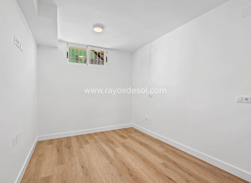 3 sovrum Villa till salu i Benimar med pool - 269 000 € (Ref: 9665601)