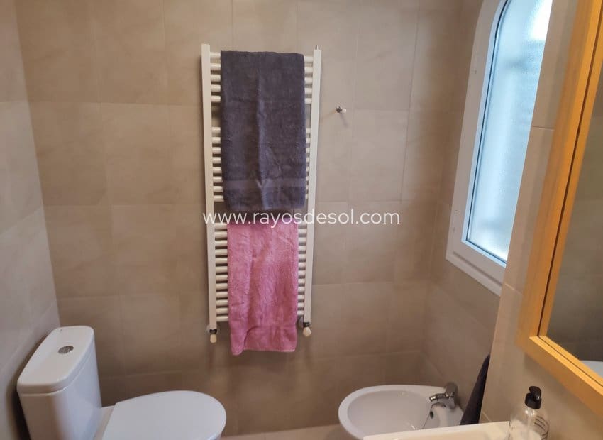 2 soverom Leilighet til salgs i Avileses med svømmebasseng - € 145 000 (Ref: 9665604)