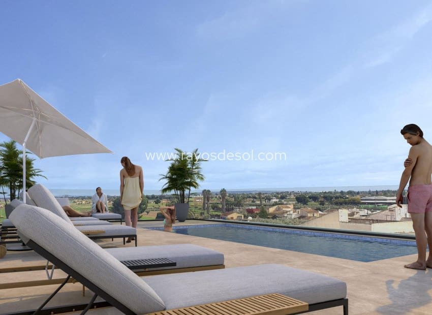 2 Zimmer Penthouse zu verkaufen in Catral mit Pool - 213.000 € (Ref: 9671158)