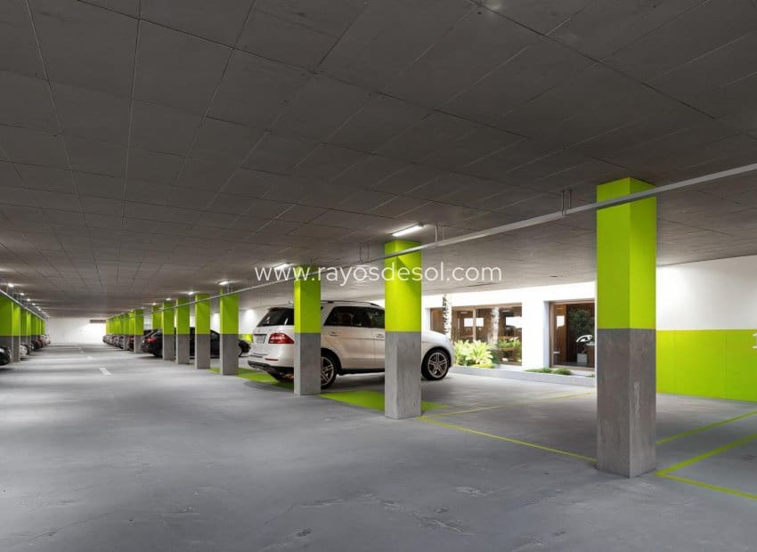 3 makuuhuone Kattohuoneisto myytävänä paikassa Los Alcazares mukana uima-altaan - 409 000 € (Ref: 9671165)