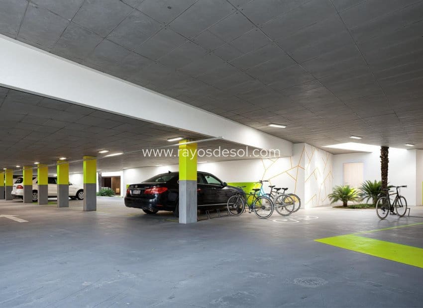3 makuuhuone Kattohuoneisto myytävänä paikassa Los Alcazares mukana uima-altaan - 409 000 € (Ref: 9671165)