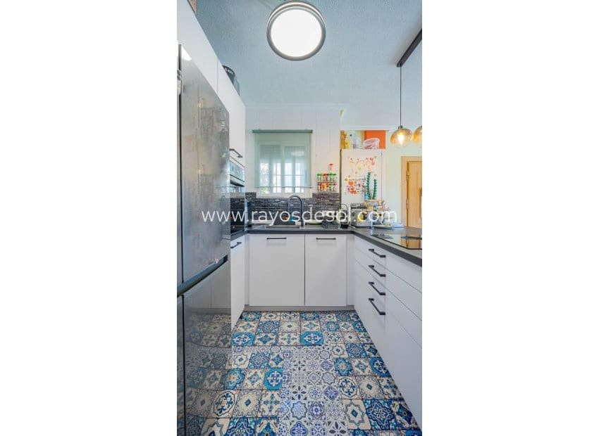 2 soveværelse Rækkehus til salg i Punta Prima med swimmingpool - € 269.000 (Ref: 9691498)