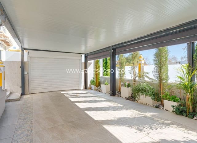 2 soveværelse Rækkehus til salg i Punta Prima, Torrevieja med swimmingpool - € 269.000 (Ref: 9691498)