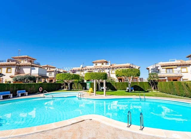 2 sovrum Radhus till salu i Punta Prima, Torrevieja med pool - 249 000 € (Ref: 9691498)