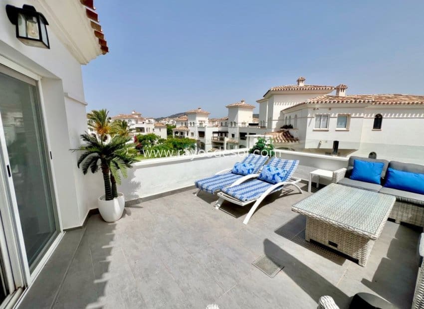 2 soveværelse Penthouse til salg i Sucina med swimmingpool - € 216.500 (Ref: 9719119)