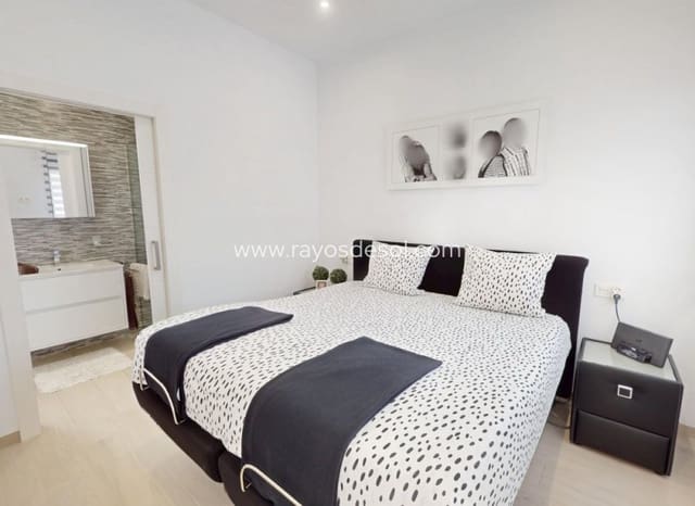 3 soverom Villa til salgs i Centro, Los Alcázares med svømmebasseng - € 469 000 (Ref: 9719120)