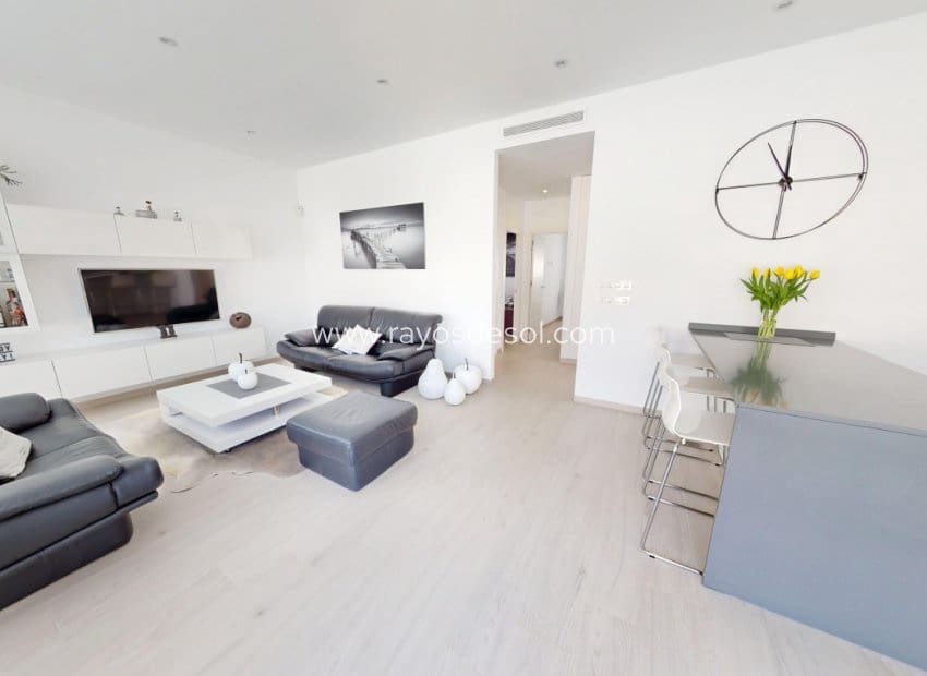 3 soverom Villa til salgs i Los Alcazares med svømmebasseng - € 469 000 (Ref: 9719120)