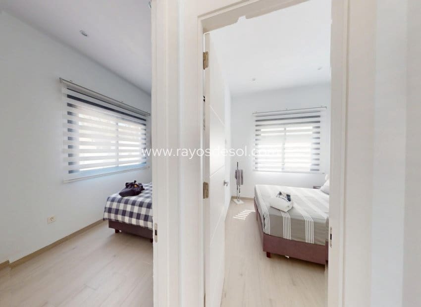 3 soverom Villa til salgs i Los Alcazares med svømmebasseng - € 469 000 (Ref: 9719120)