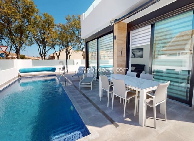 3 soverom Villa til salgs i Centro, Los Alcázares med svømmebasseng - € 469 000 (Ref: 9719120)