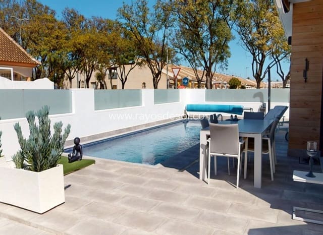 3 soverom Villa til salgs i Centro, Los Alcázares med svømmebasseng - € 469 000 (Ref: 9719120)