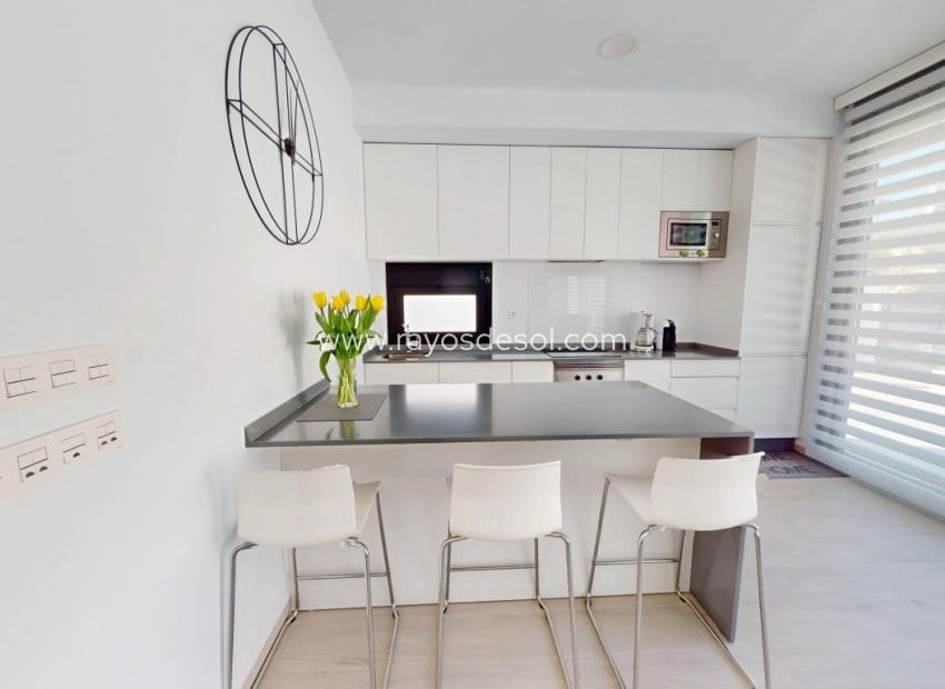 3 soverom Villa til salgs i Los Alcazares med svømmebasseng - € 469 000 (Ref: 9719120)