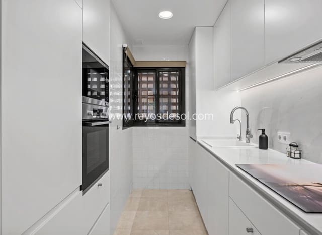 Apartamento de 2 habitaciones en Los Alcázares en venta con piscina - 259.000 € (Ref: 9719121)