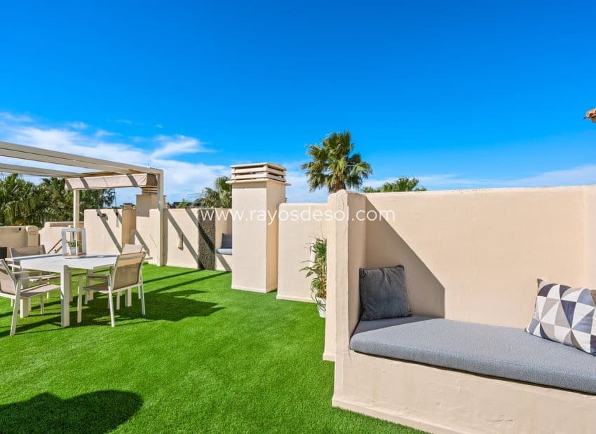 Apartamento de 2 habitaciones en Los Alcázares en venta con piscina - 259.000 € (Ref: 9719121)