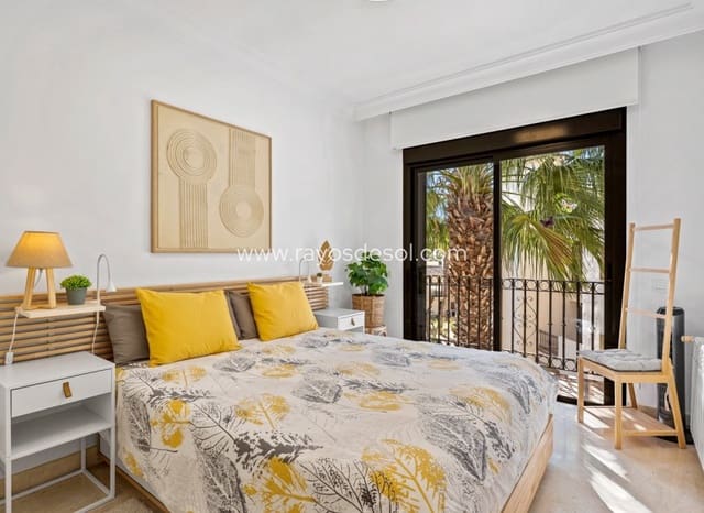 Apartamento de 2 habitaciones en Los Alcázares en venta con piscina - 259.000 € (Ref: 9719121)