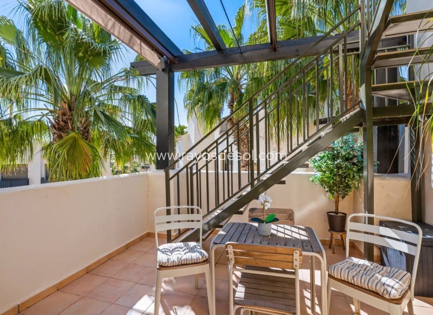 Apartamento de 2 habitaciones en Los Alcázares en venta con piscina - 259.000 € (Ref: 9719121)