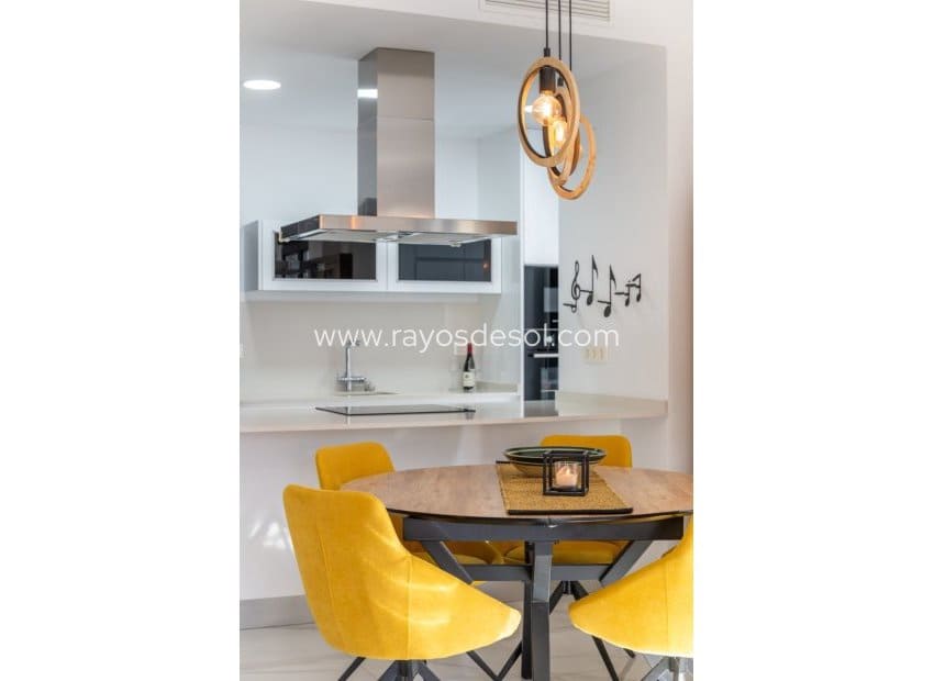 3 bedroom Villa for sale in Benijofar with pool - € 410,000 (Ref: 9747092)