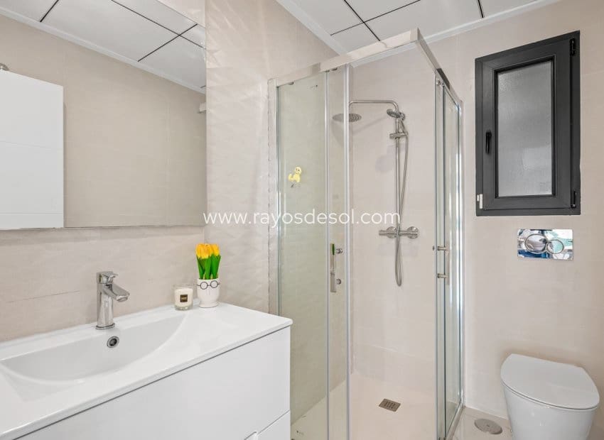 3 bedroom Villa for sale in Benijofar with pool - € 410,000 (Ref: 9747092)