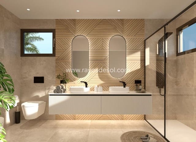 3 soveværelse Villa til salg i Las Filipinas med swimmingpool - € 559.000 (Ref: 9748161)