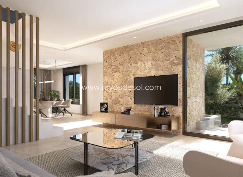 3 bedroom Villa for sale in Filipinas with pool - € 559,000 (Ref: 9748161)