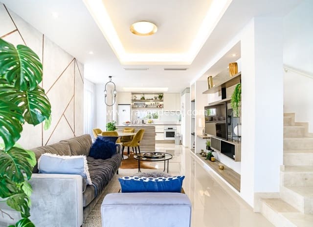 3 soveværelse Villa til salg i Ciudad Quesada, Rojales med swimmingpool - € 390.000 (Ref: 9755869)