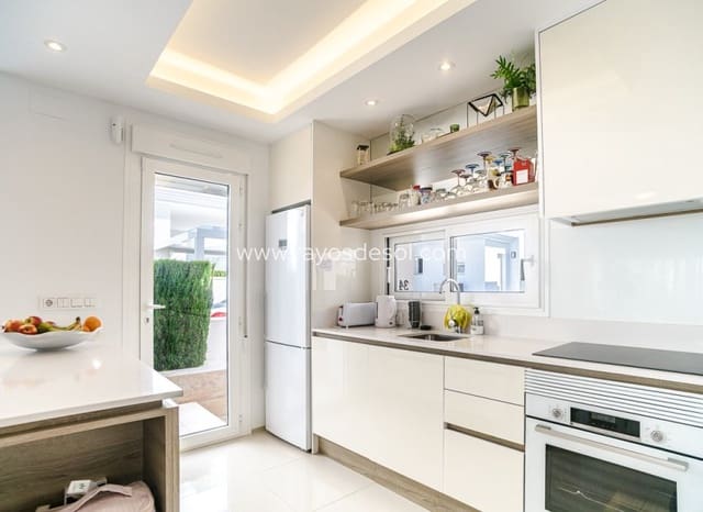 3 soveværelse Villa til salg i Ciudad Quesada, Rojales med swimmingpool - € 390.000 (Ref: 9755869)