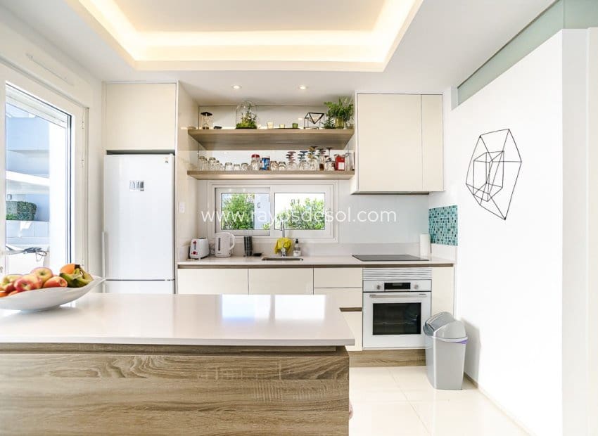 3 soveværelse Villa til salg i Ciudad Quesada med swimmingpool - € 390.000 (Ref: 9755869)