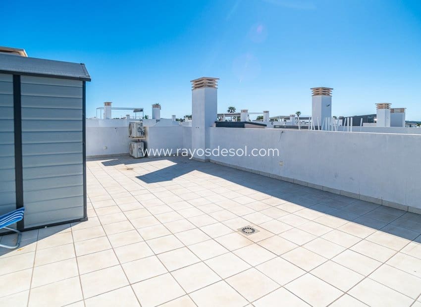 3 soveværelse Villa til salg i Ciudad Quesada med swimmingpool - € 390.000 (Ref: 9755869)