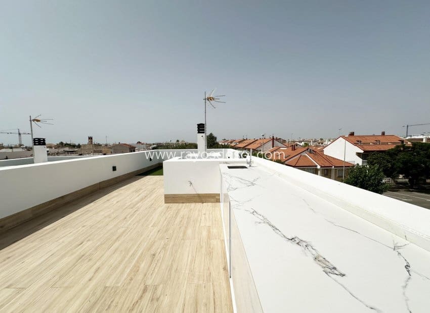 3 quarto Moradia para venda em Torre de la Horadada com piscina - 589 000 € (Ref: 9778765)