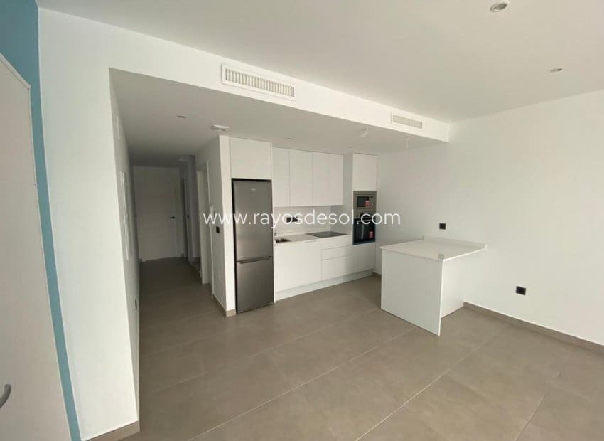 3 Zimmer Villa zu verkaufen in Los Alcazares mit Pool - 419.900 € (Ref: 9781430)