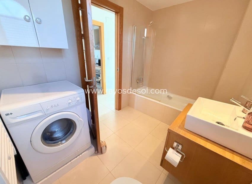 2 soveværelse Lejlighed til salg i Sucina med swimmingpool - € 149.995 (Ref: 9793521)