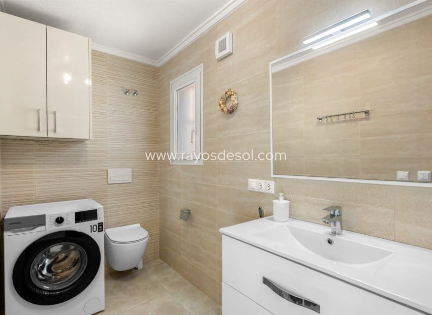 3 soveværelse Villa til salg i Rojales - € 495.000 (Ref: 9798500)