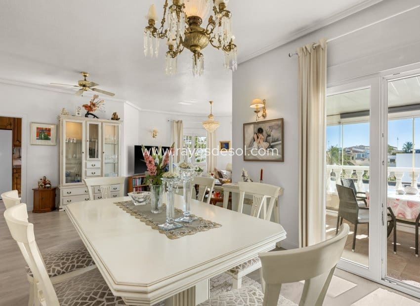 3 soveværelse Villa til salg i Rojales - € 495.000 (Ref: 9798500)