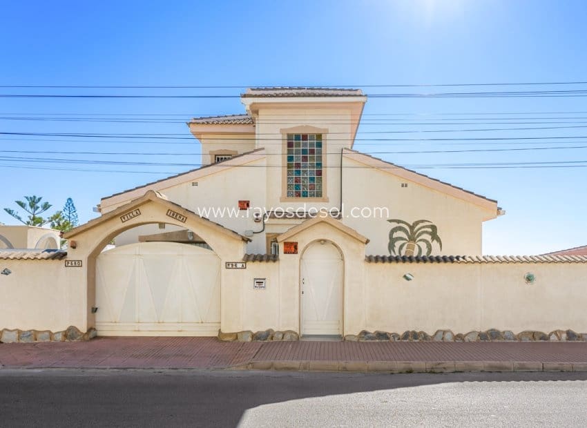 3 soveværelse Villa til salg i Rojales - € 495.000 (Ref: 9798500)