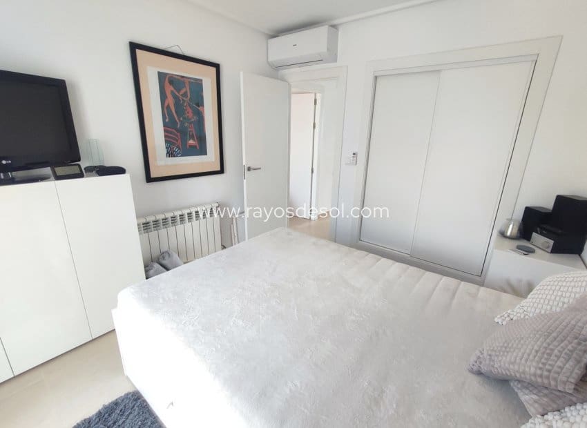 2 soverom Leilighet til salgs i Hacienda Riquelme med svømmebasseng - € 177 500 (Ref: 9802724)