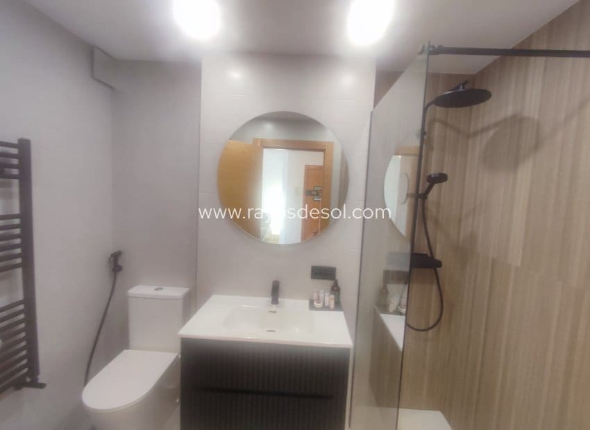 Apartamento de 2 habitaciones en Hacienda Riquelme en venta con piscina - 169.995 € (Ref: 9812471)