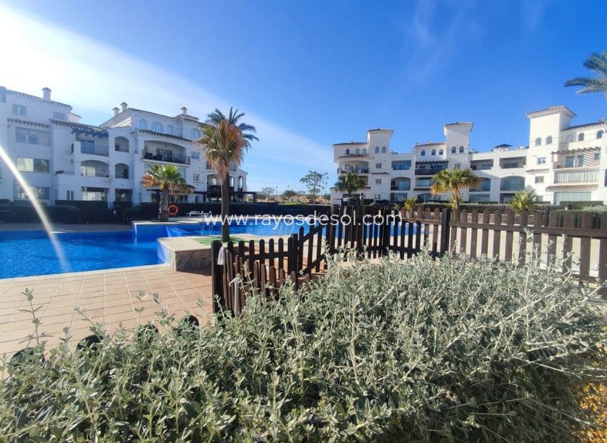 Apartamento de 2 habitaciones en Hacienda Riquelme en venta con piscina - 169.995 € (Ref: 9812471)