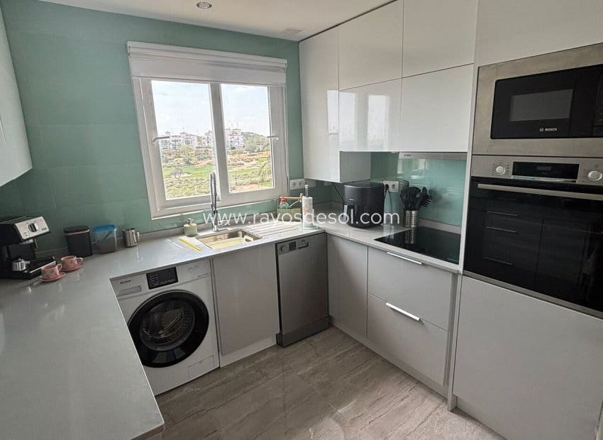 2 Zimmer Apartment zu verkaufen in Sucina mit Pool - 185.000 € (Ref: 9812476)